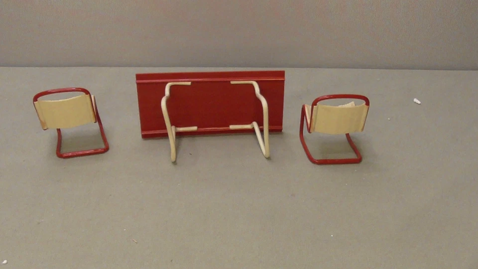 Sillas de mesa de patio muebles miniatura para casa de muñecas Plasco de colección Foto 2 de 4