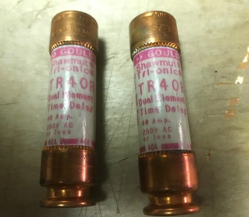 NUOVO LOTTO DI 2 FUSIBILI FERRAZ SHAWMUT SMART SPOT TR40R DOPPIO ELEMENTO RITARDO - Foto 1 di 4