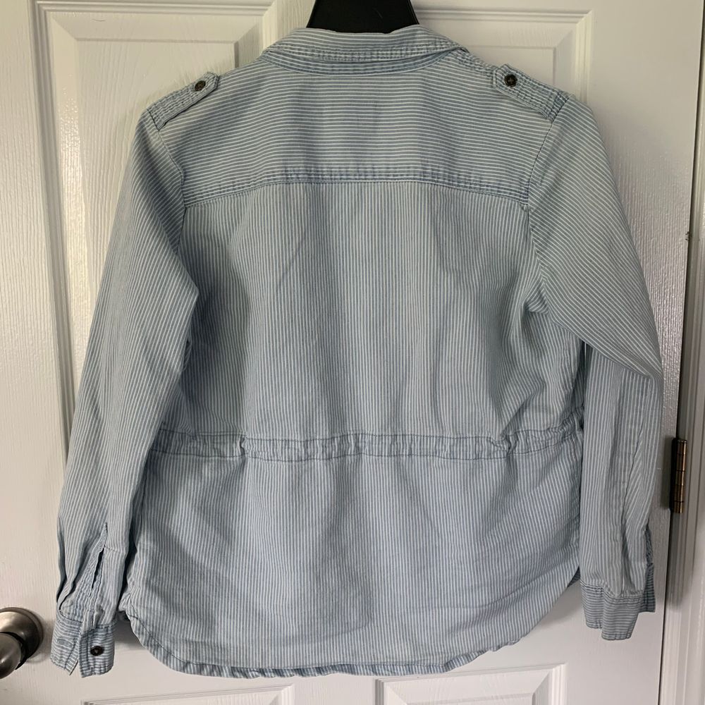 EUC Universal Thread Conductor Striped Print Mili… - image 2