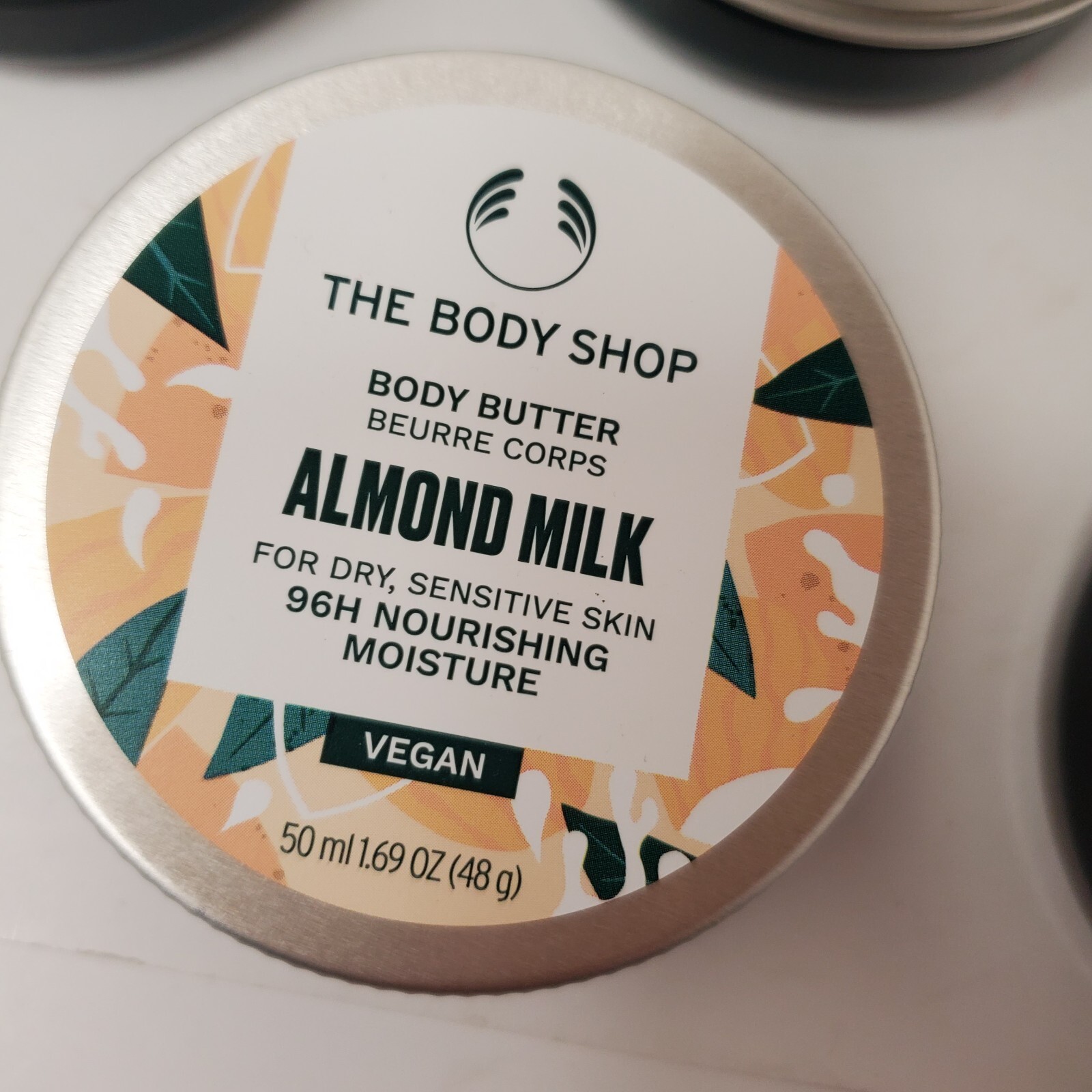 The body Shop Body Butter Moringa Coconut Shea Strawberry Almond Milk Travel 5