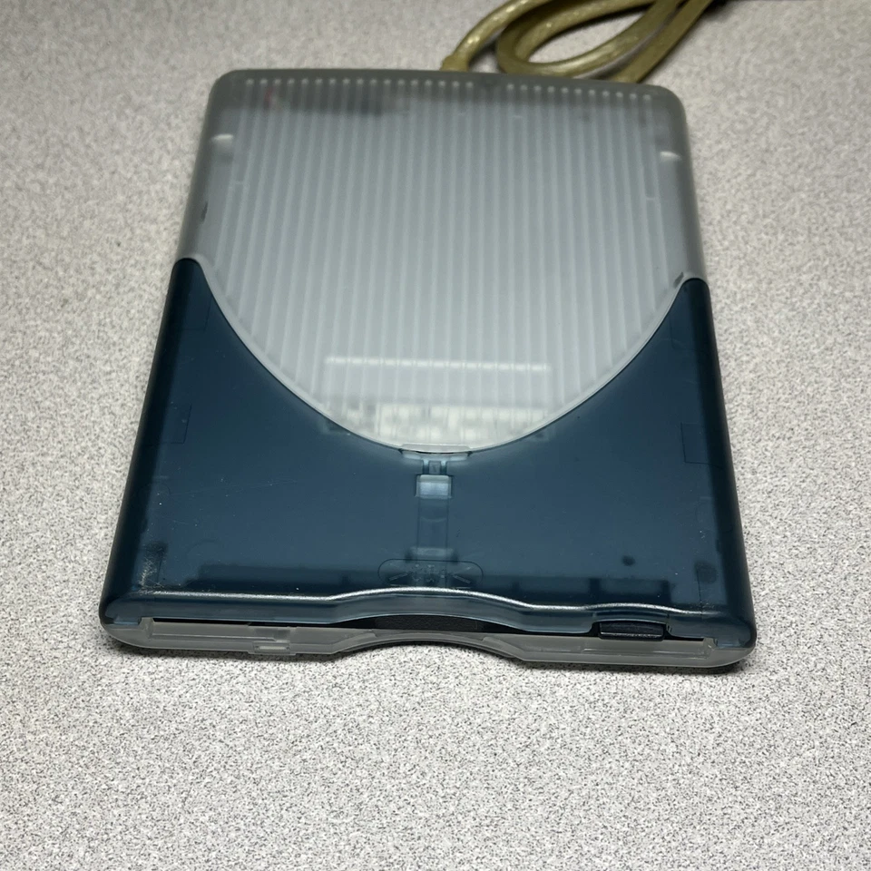 Vintage VST Technologies FDUSB-M USB Floppy Disk Drive with Color Kit - Image 4 of 4