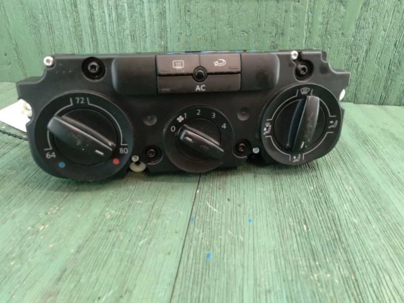 Volkswagen Golf GTI 2006 07 2008 control de temperatura térmico Foto 2 de 4