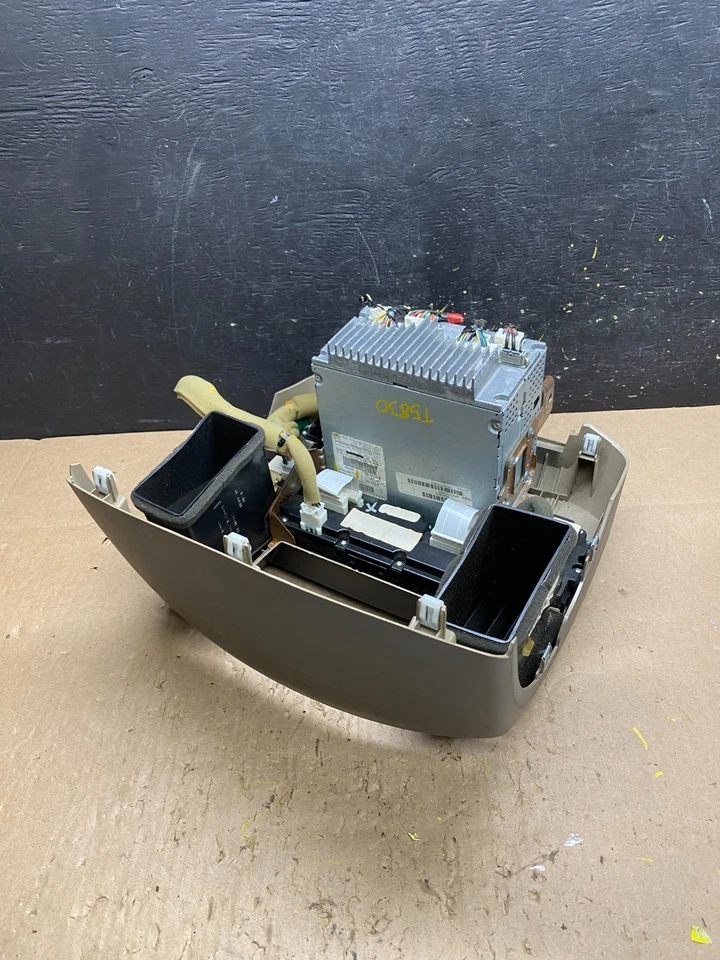 2008 2012 Nissan Pathfinder Radio A/C Heat Temperature Climate Control T5830 DG - Image 4 of 4