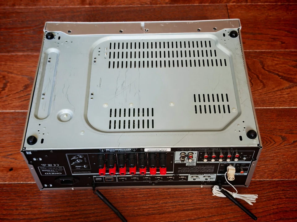 Onkyo TX-NR696 7.2 Channel Network A/V Receiver  Silver ATMOS DTS-X PLAY-FI THX - Image 4 of 4