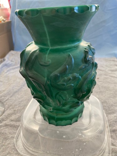 Vintage Czech malachite jadeite glass vase Capricorn & Phoenix - Picture 3 of 6