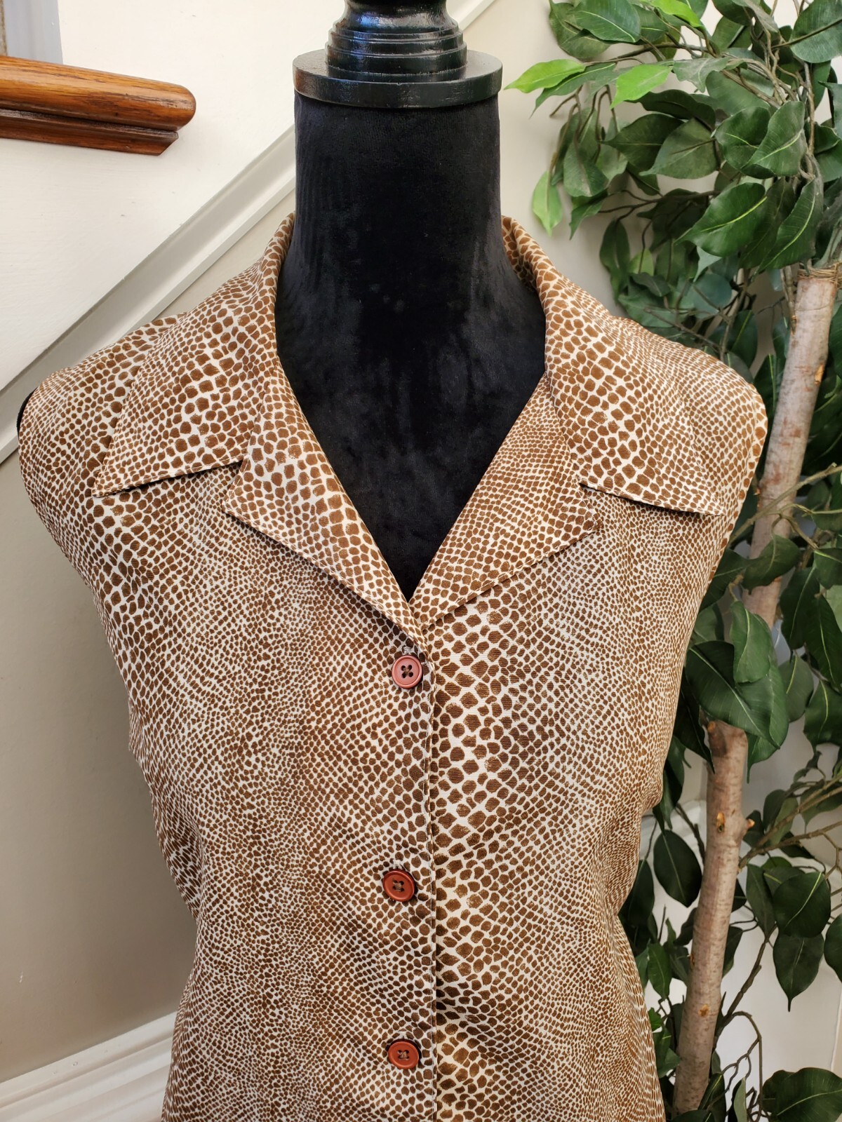 Mosaic Women's Brown Polyester Collared Sleeveles… - image 3