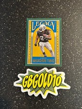 2019 Panini Legacy - Fan Favorites Marshawn Lynch #FF-ML Green /100