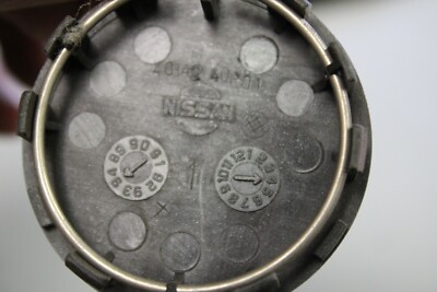 24ktページ OEM NISSAN 300Z 300ZX OEM CENTER HUB CAP 4034240P01 40342