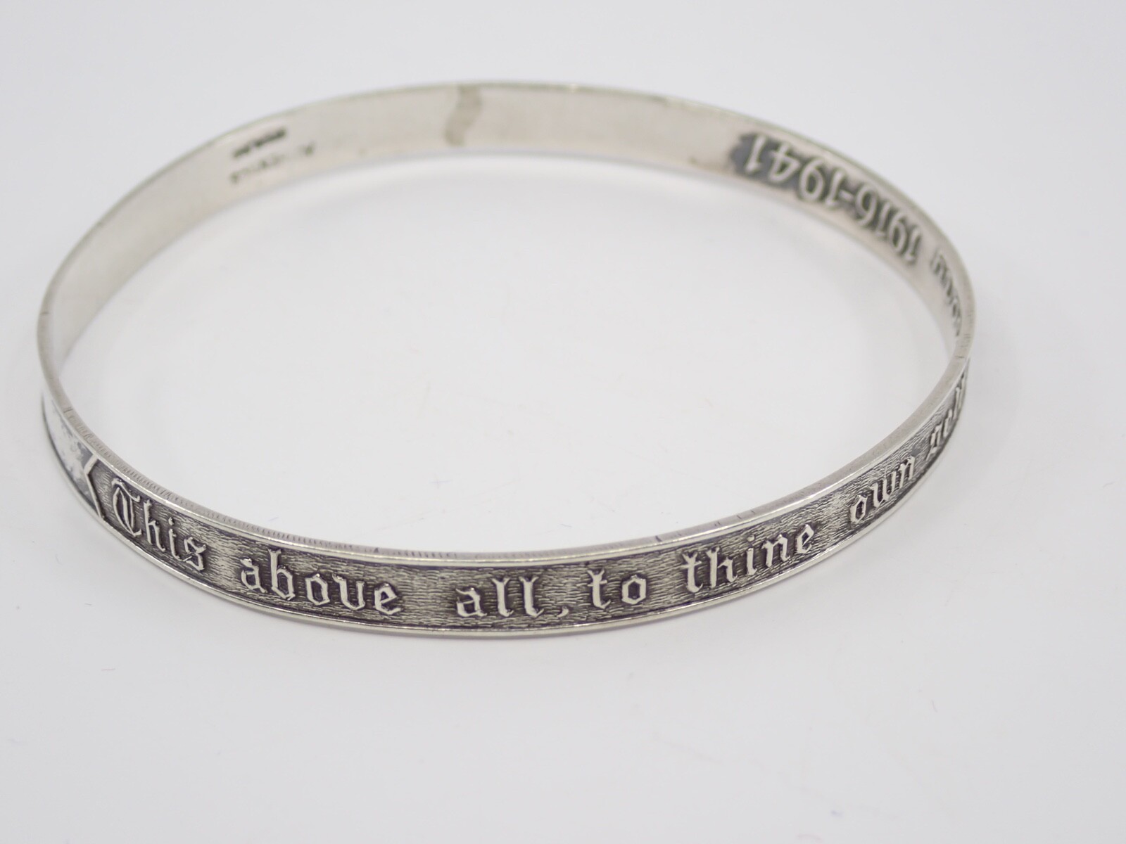 Sterling Silver Bangle Bracelet Engraved This Above All To Thine Own Self Be True 7.75 Inch-image