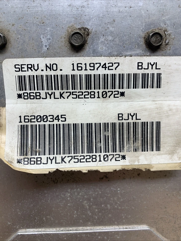Módulo de control del motor Chevrolet Silverado Tahoe 94-95 16197427 BJYL Foto 2 de 4