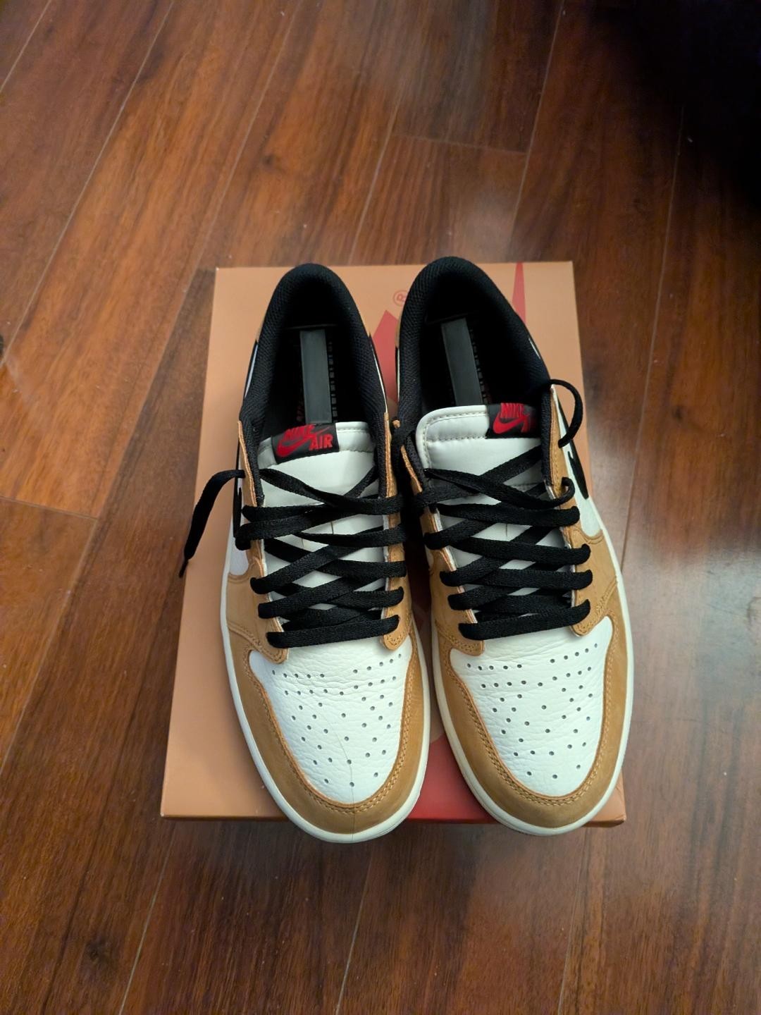 Size 10 - Air Jordan 1 Retro OG Low Rookie of the Year