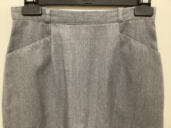 Grey Business  lovely Smart Skirt size 12 Pre-Owned