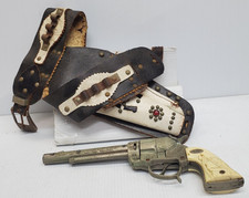 VINTAGE 1950s HUBLEY Leslie Henry CAP GUN with origin holsters-- Works