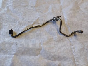 Volkswagen PASSAT B8 2015 Diesel 110kW Turbolader Ölleitung Ölschlauch