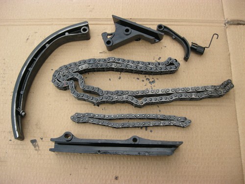 Steuerketten Gleitschienen Mercedes C Klasse W202 C 220D