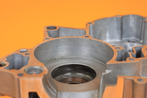 2000 00 YZ125 YZ 125 OEM Crankcase Crank Case Set Bottom End Left Right Cases - Picture 10 of 15