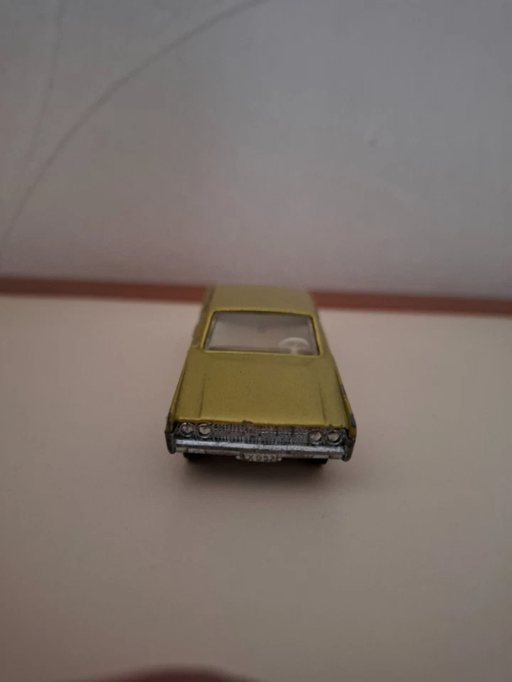 Matchbox No. 31 D Lincoln Continental in gelbgrünmetallic original ohne OVP - Bild 4 von 4