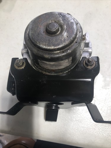 2000 ACURA TL ABS ANTI LOCK BRAKE PART ASSEMBLY 3.2 FITS 2000-2004 - Picture 3 of 4