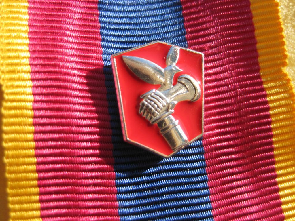 Picture 1 of 1