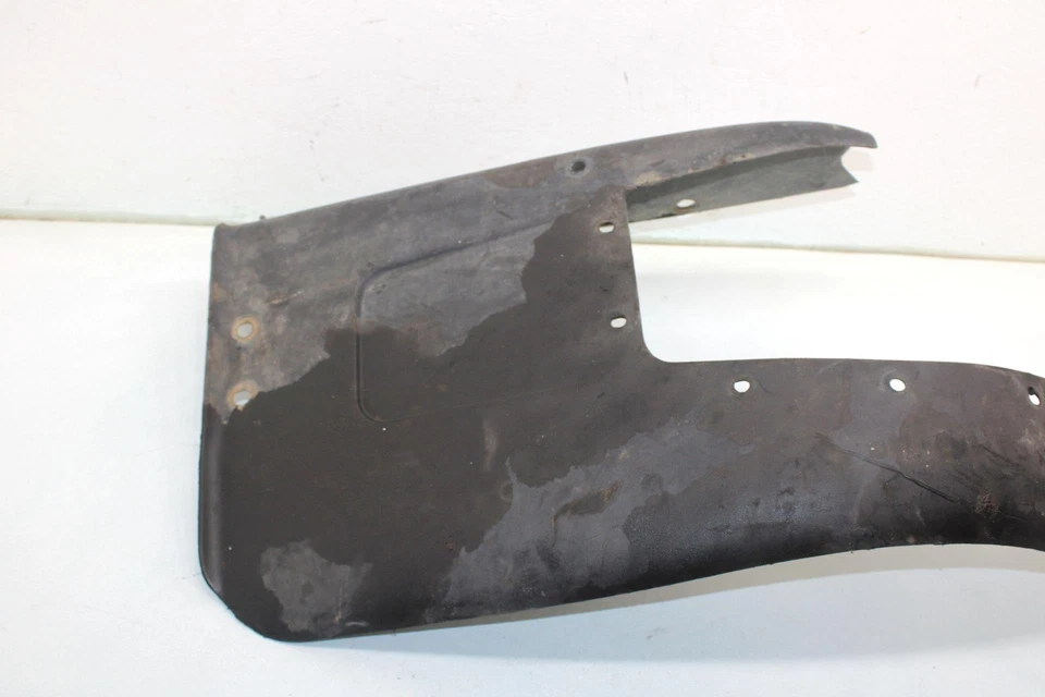 Оригинальный передний правый брызговик 00 Arctic Cat 300 4x4 0506-303 AA20 - Изображение 2 из 4