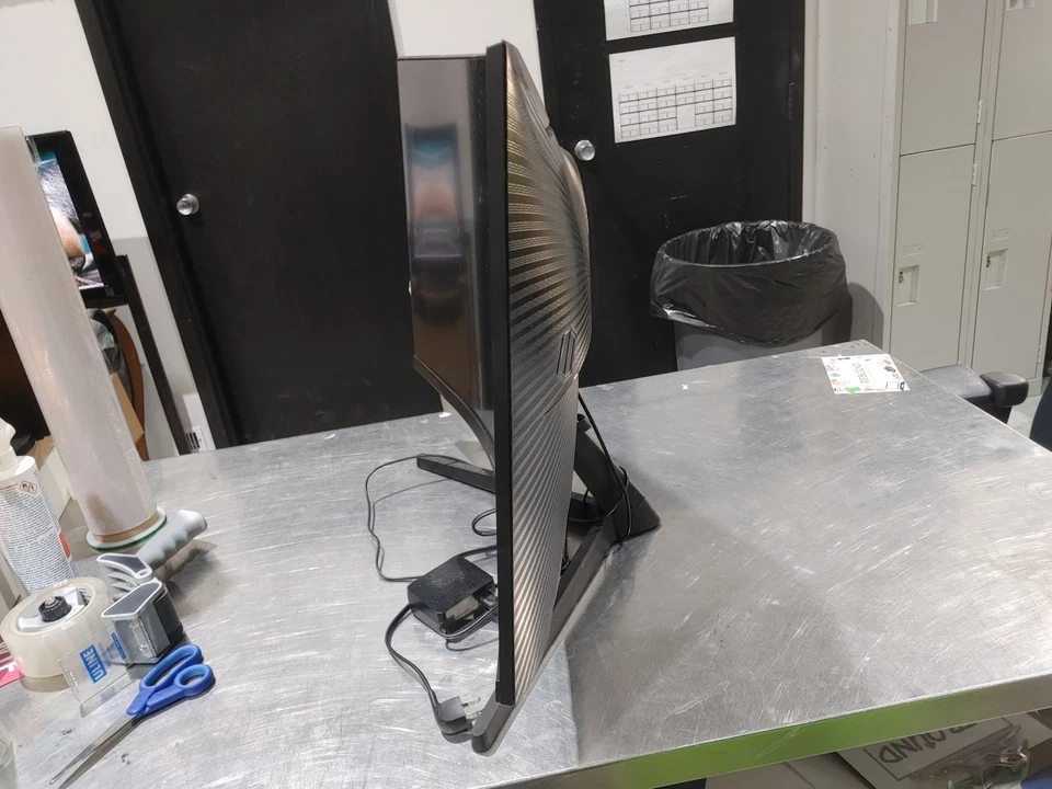 Good Condition Samsung 32inch LCD Curved Monitor Model S32AG550EN Black Untested - Image 4 of 4