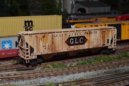 Custom Weathered Atlas 5544 Thrall 4750 Covered Hopper Great Lakes Carbon #7009 | Zustand: Used