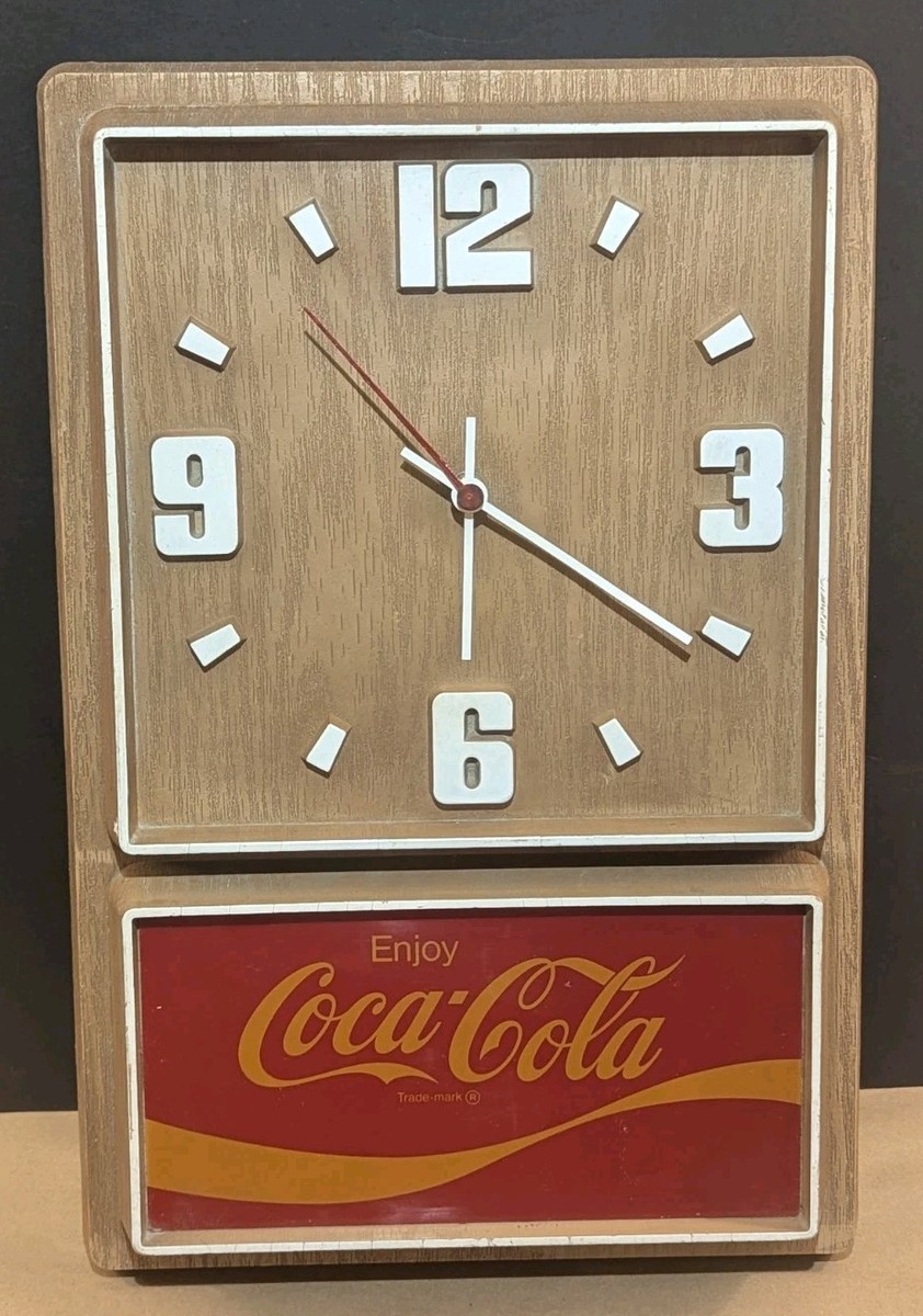 Coca-Cola Vintage Electric Wall Clock Wood Grain Impact Int