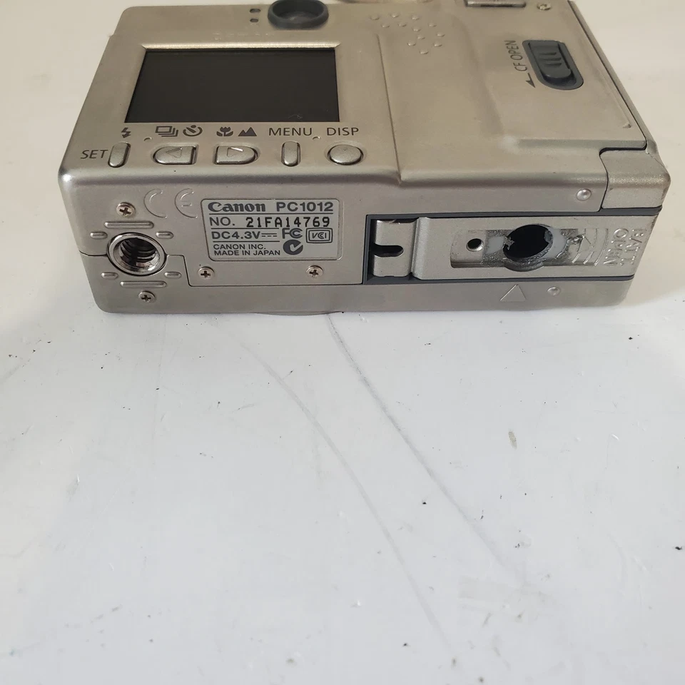 Canon PowerShot S110 Digital ELPH Digital Camera 2.1MP - FOR PARTS - Image 3 of 4