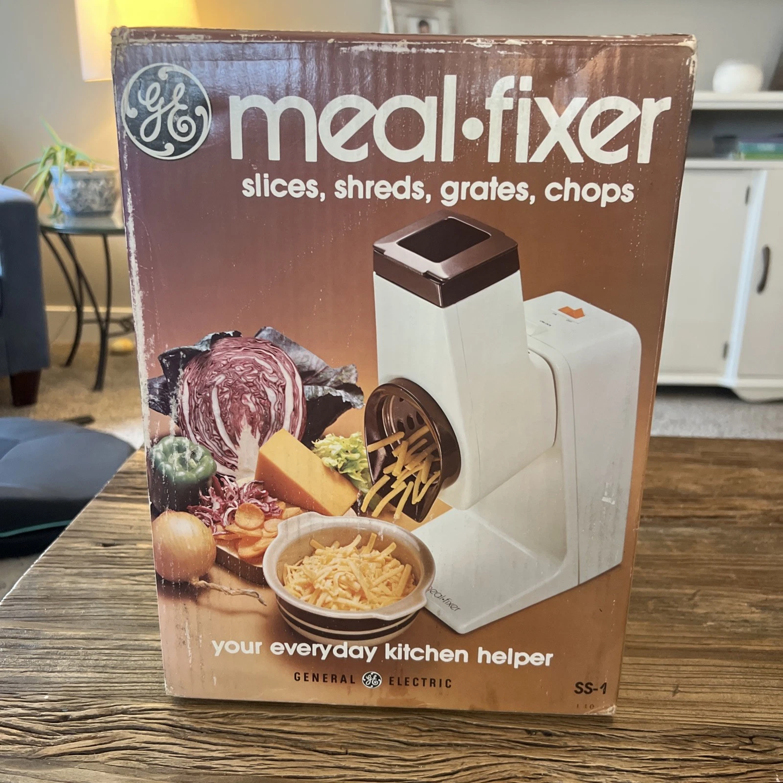 General Electric GE Meal Fixer Kitchen Helper Chop Dice Grate Slice VTG