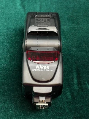 Nikon SB-700 Speedlight - Photo 1/4