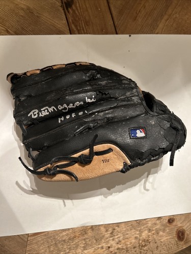 Bill Mazeroski Signed Wilson Baseball Glove - Picture 2 of 5