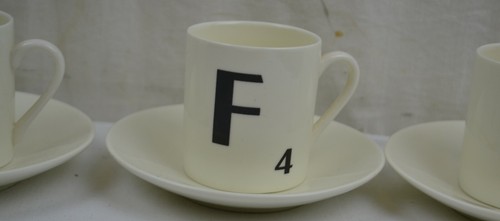 Wild & Wolf Scrabble CAFE Espresso Letters Coffee 4 x Cups + Saucers Set Vintage - Picture 4 of 11