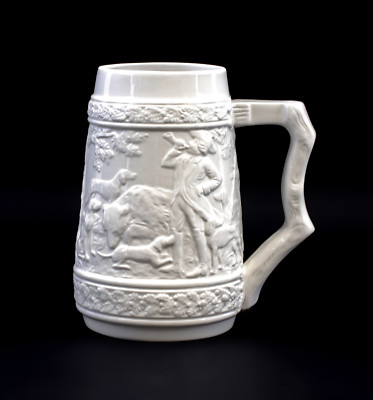 9959117 Porcelain Beer Mug White Relief Jagd-Motiv 33.8oz Special H20cm