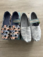 2 TOMS Women's Alpargata Loafer Flat Glacier Grey Camouflage & Joshua Tree print