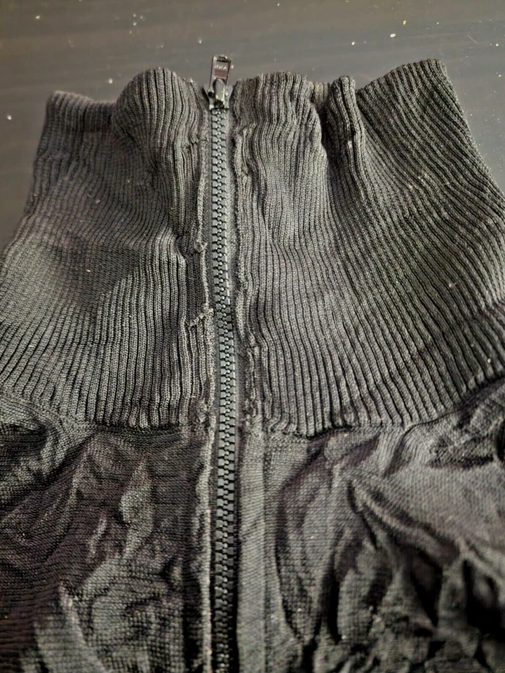 CÁRDIGAN VINTAGE 2005 YOHJI YAMAMOTO X Y-3 "ARRUGA" TEJIDO CREMALLERA 2 VÍAS CH..42" MEDIANO Foto 4 de 4