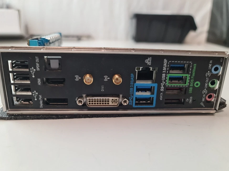 carte mere Asus p8z77-I DELUXE socket intel lga1155 lga 1155 h77 p8z77i mini itx - Photo 3/4