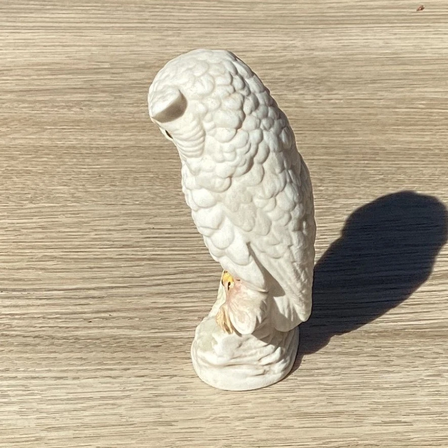 Figurita de búho de cerámica vintage Cybris posada en rama Estatua de búho de marfil blanco Foto 4 de 4