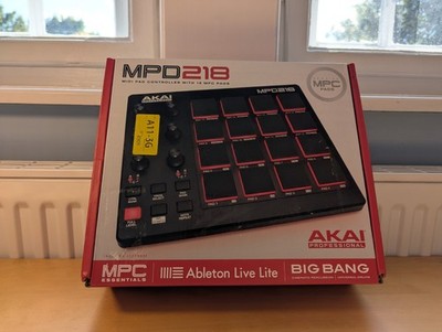 Akai MPD 218 MIDI-Controller in OVP   Inkl. Ableton Live Lite Lizenz
