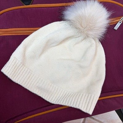 Talbots Women s Pom Pom Beanie Hat Knit Lambswool Off White Cream