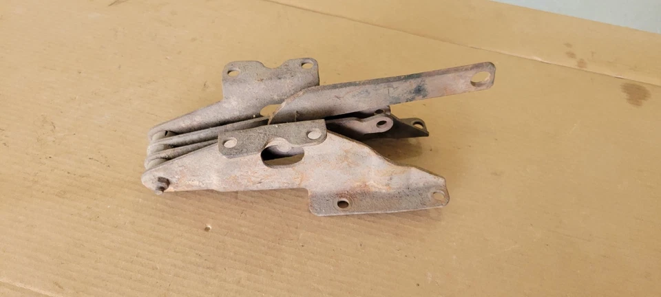 1970-71 Ford Torino Mercury Cyclone Power Brake Booster Suporte de Montagem FOMOCO - Imagem 2 de 4