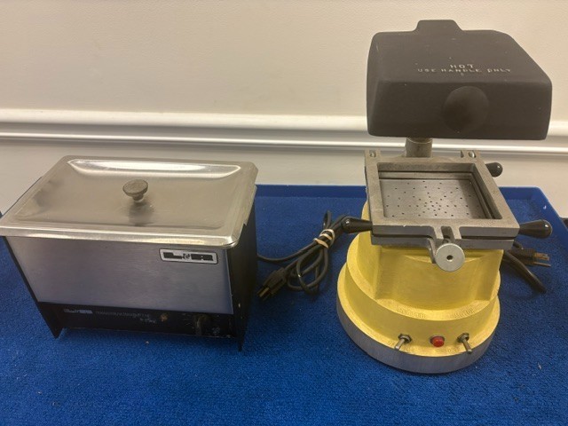 The Machine Mod 101 vacuum forming plus L&R T-14 Ultrasonic Cleaner
