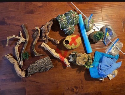 Reptile 21 Accessories, Hides, Tools, Wallpaper, Humidity Box, Moss Bundle Set