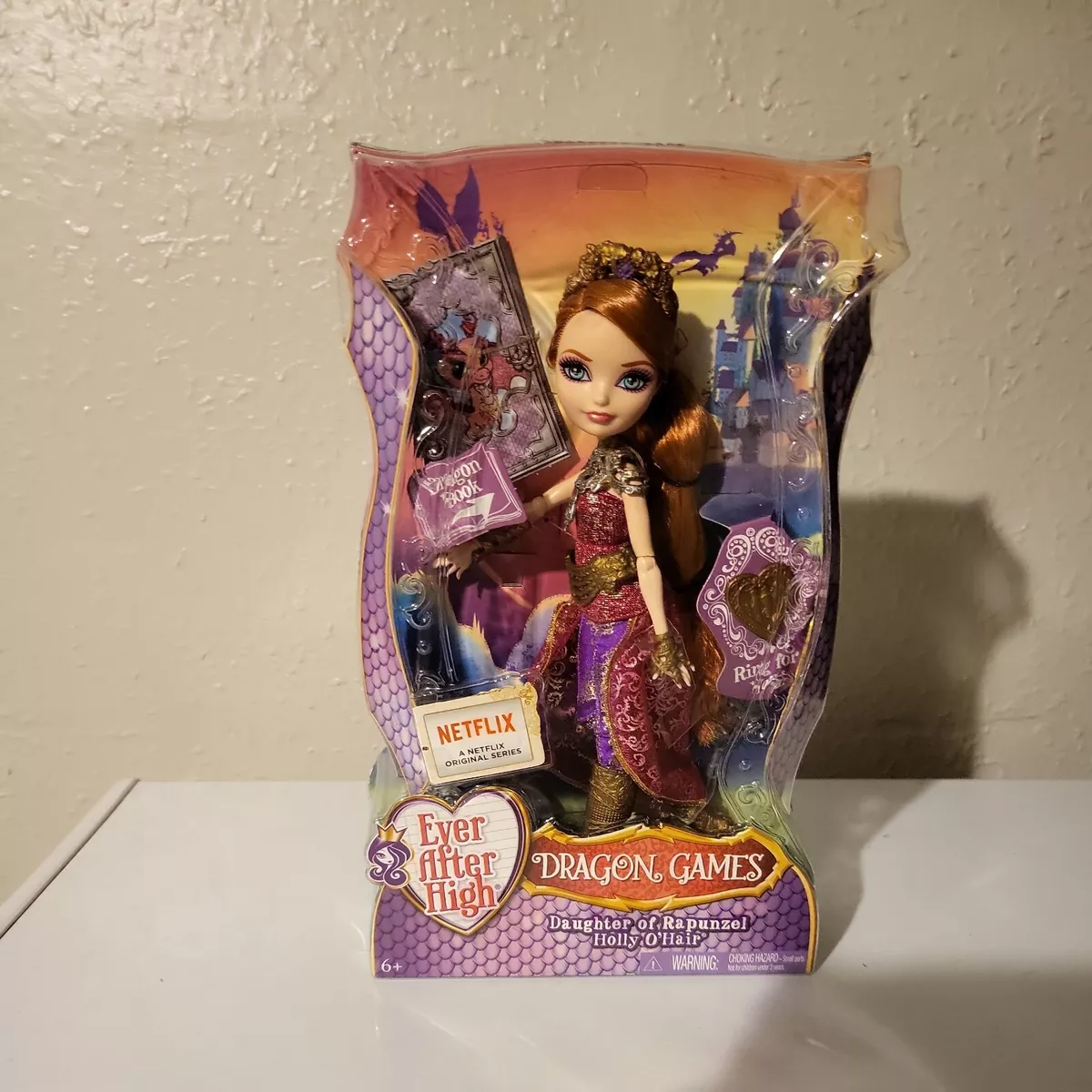 Boneca Ever After High Holly O'Hair - Jogo de Dragões