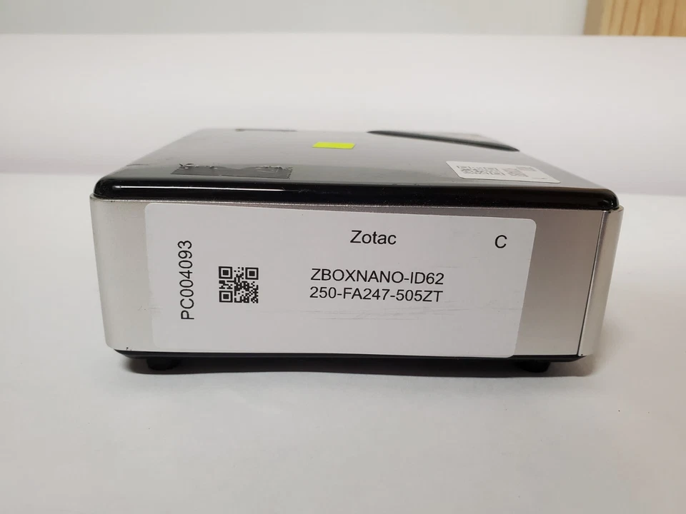 Zotac ZBOX NANO ID62 250-FA247-205ZT Desktop Celeron 1007U 1.5GHz 2GB RAM Sem HDD - Imagem 3 de 4