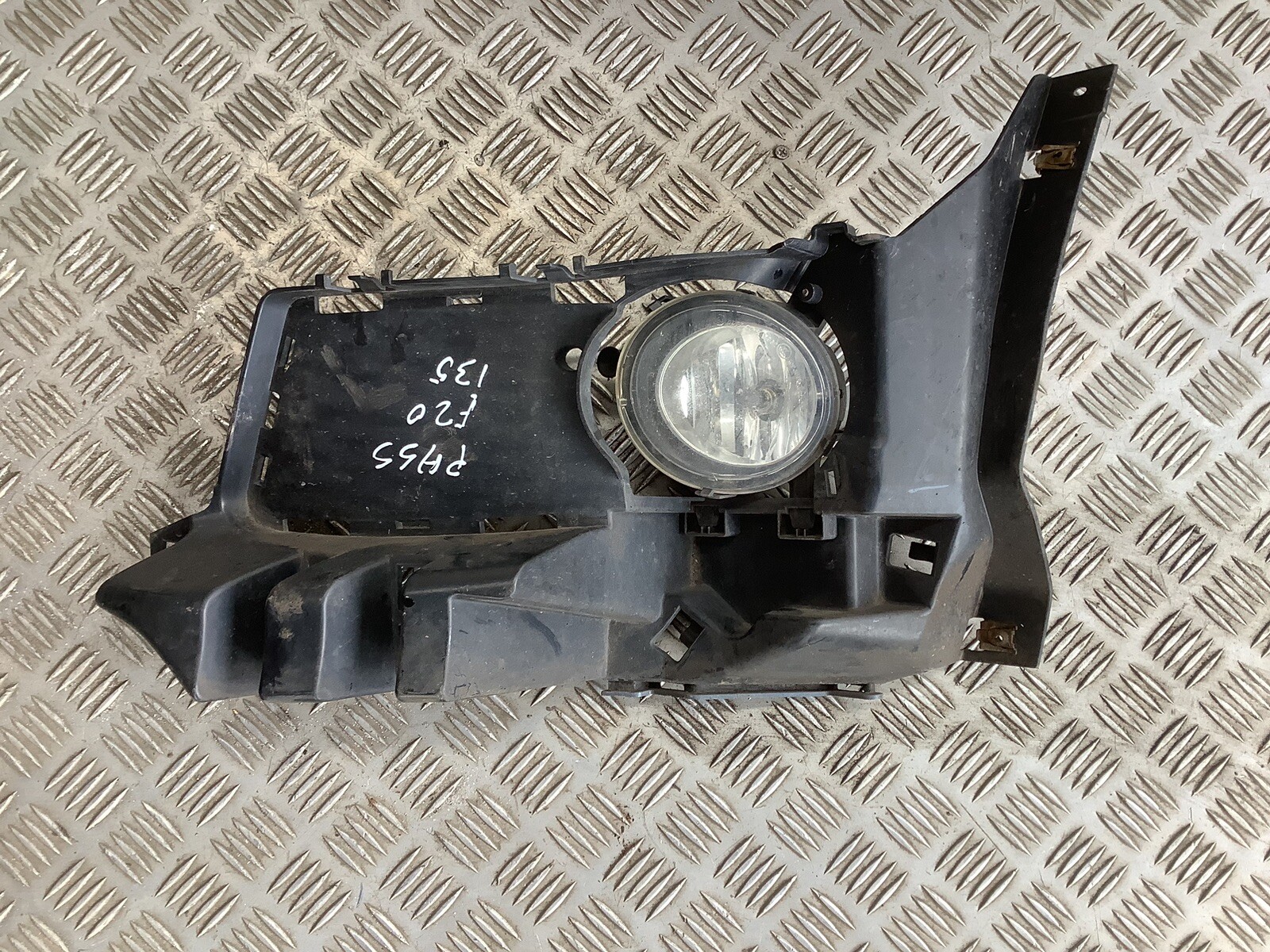 BMW 1 F20 M Bumper Front Left Plastic Halogen Carrier Holder  