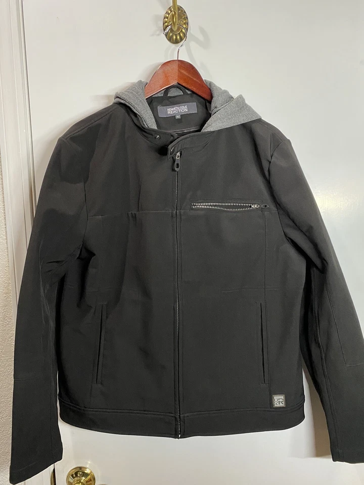 Куртка черная Kenneth Cole Reaction размер L (Pit.22 дюйма L27 дюйма) - Изображение 2 из 4