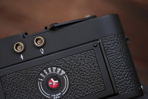 LEICA M2 PINTURA NEGRA CON VISOR M4 (CUERPO) - Imagen 11 de 12