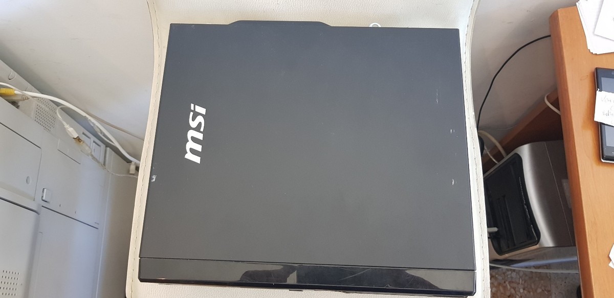 MSI WIND NETTOP 110-026 Intel Atom 230 HDD 160 Go Ram 1 Go Windows 7 Familiale EUR 98,80 - FR MSI WIND NETTOP 110-026 Intel Atom 230 HDD 160 Go Ram 1 Go Windows 7 Familiale EUR 98,80 - FR