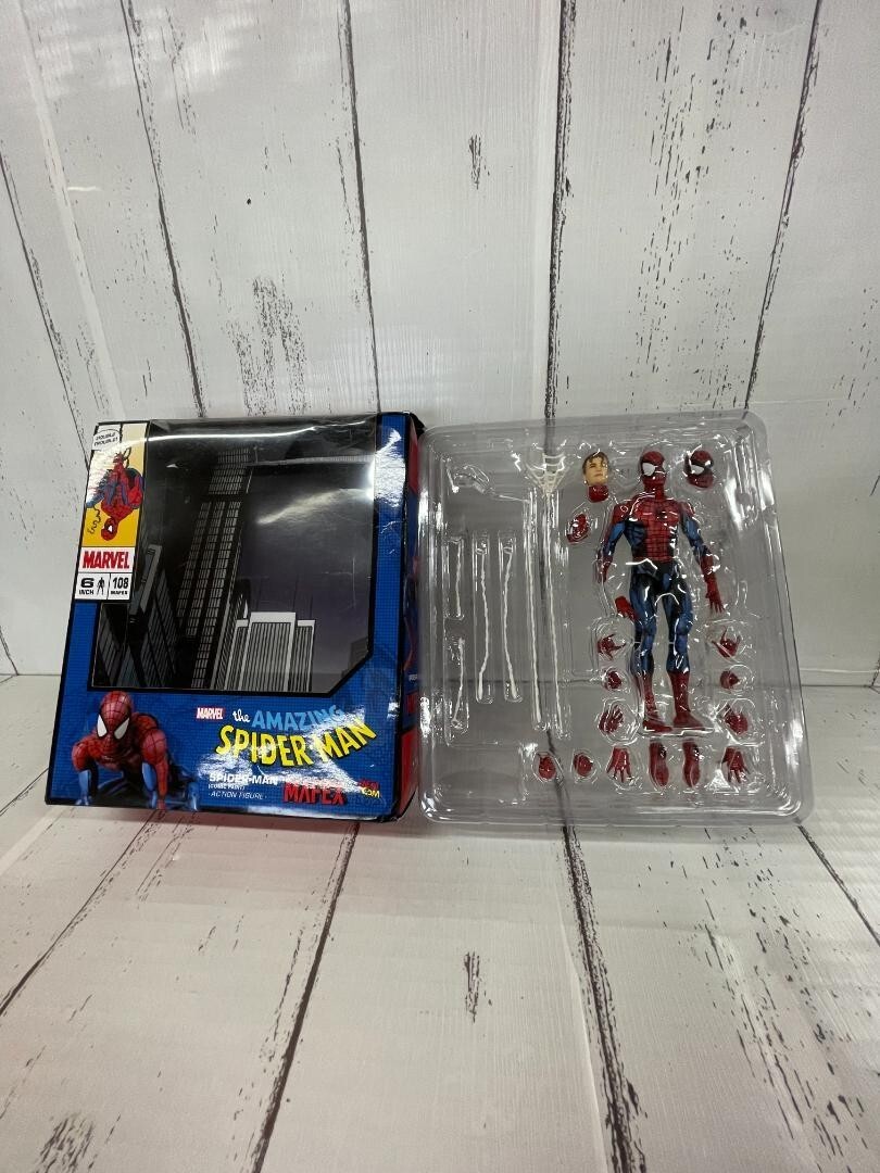 MAFEX No.108 SPIDER-MAN COMIC PAINT Ver. model Action Figure MAFEX No.108 SPIDER-MAN COMIC PAINT Ver. model Action Figure