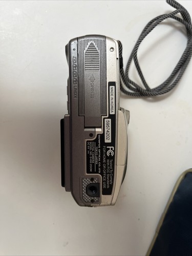 Olympus Camedia Digital Camera - D-460 Zoom - 1.3MP - With Case TESTED - Picture 10 of 11